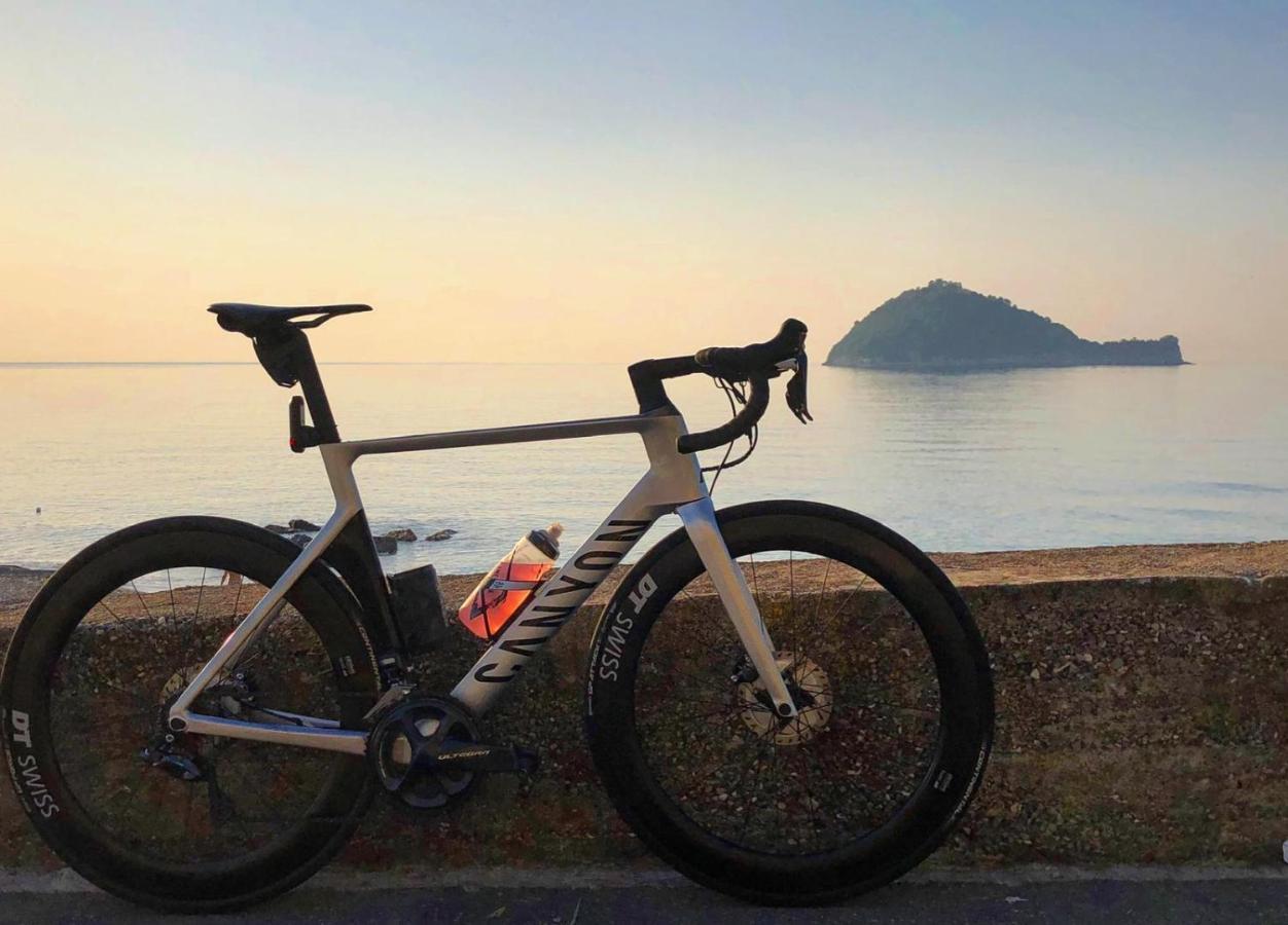 Salvia E Rosmarino - Affittacamere In Liguria ヴィッラノーヴァ・ダルベンガ エクステリア 写真