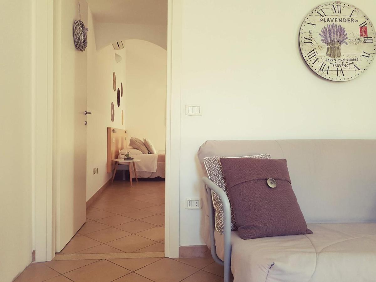 Salvia E Rosmarino - Affittacamere In Liguria ヴィッラノーヴァ・ダルベンガ エクステリア 写真